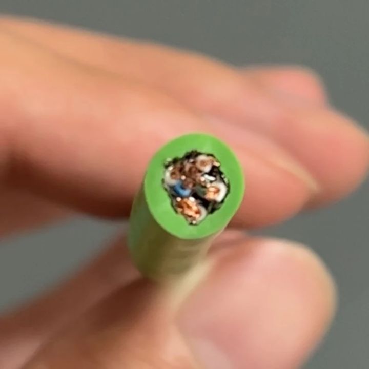 Profinet%20Bus%20Cable%20Shielded%20SFTP%20Multi-strand%20Industrial%20Ethernet%20Twisted%20Pair%20High%20Flexibility%20Drag%20Chain%20Server%20Network%20Cable%20-%20Image%202