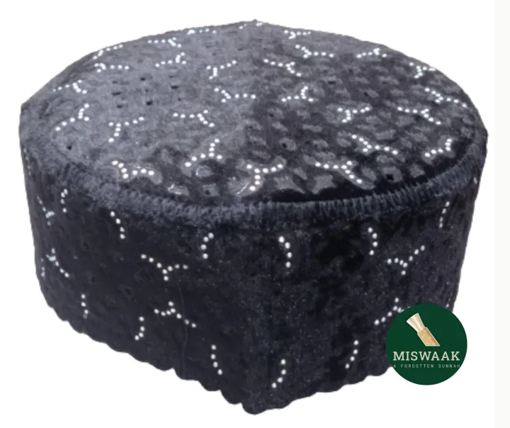 Muslim%20Gorgeous%20Velvet%20Cap/Tupi,%20Miswaak%20Products%20-%20Image%204