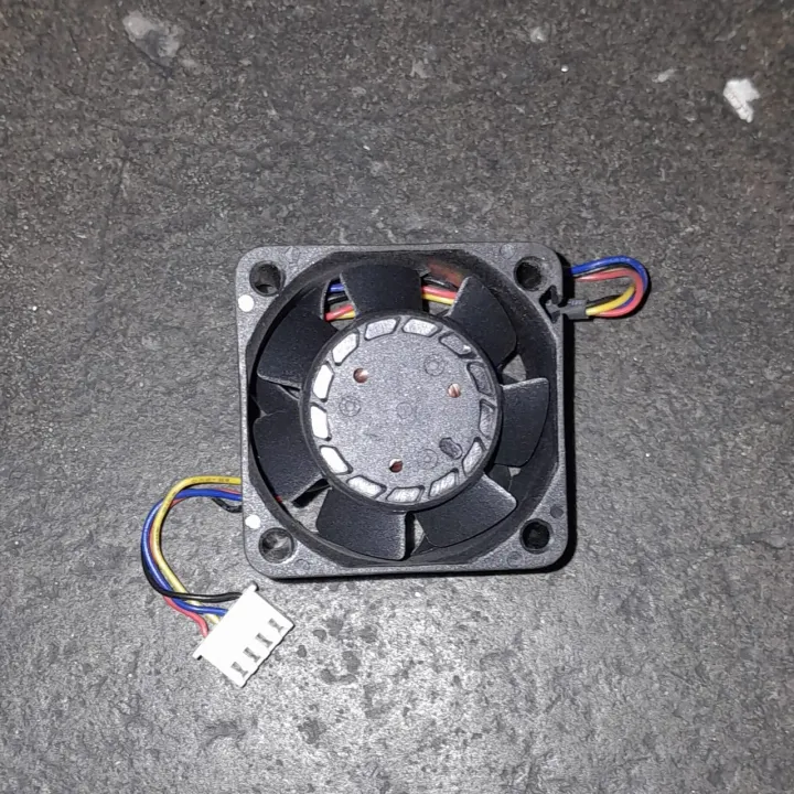 12V%20High%20Speed%20Fan%20AVC%204020%2012V%200.50A%2015000RPM%204%20Wire%20Server%20Cooling%20Fan%20Dual%20Ball%20Bearing%2040mm%20Fan%205cm%20Server%20Power%20Airflow%2040x40x20mm%20Large%20Wind%20Speed%20Server%20Mini%20Axial%20Cooling%20Fan%2012V%20Fan%20For%20Computer%20Server%20-%20Image%204