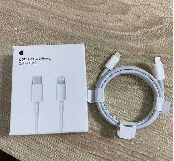 Type-C%20to%20Lightning%20PD%20Fast%20Charging%20Cable%2020W%20-%20Image%202
