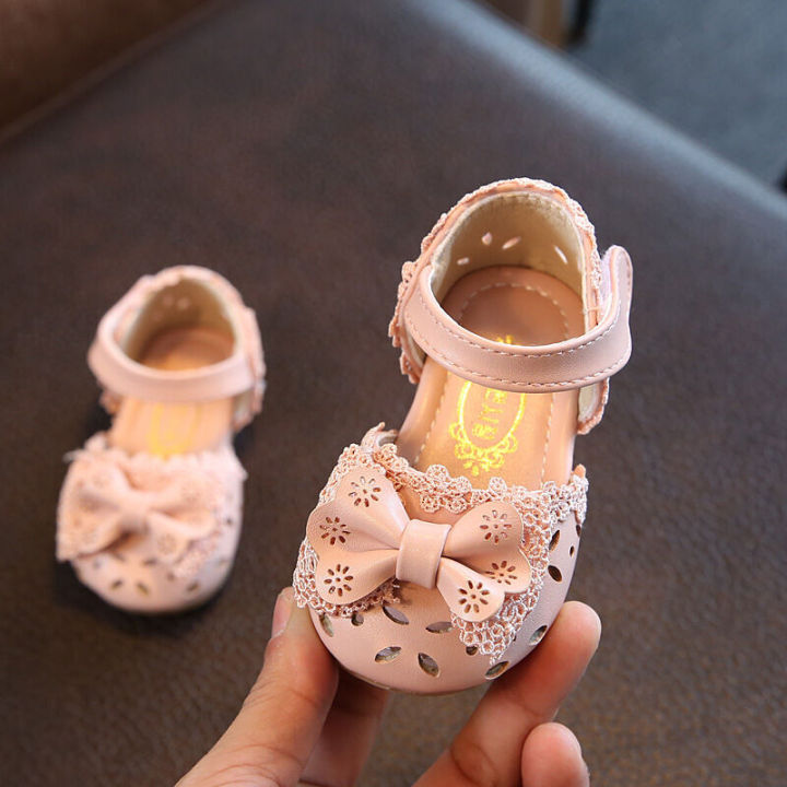 Girls'%20Half%20Sandals%20Spring/Summer%202021%20New%20Korean%20Edition%20Bow%20Princess%20Baby%20Children's%20Soft%20Sole%20Fashion%20Single%20Shoes%20-%20Image%202