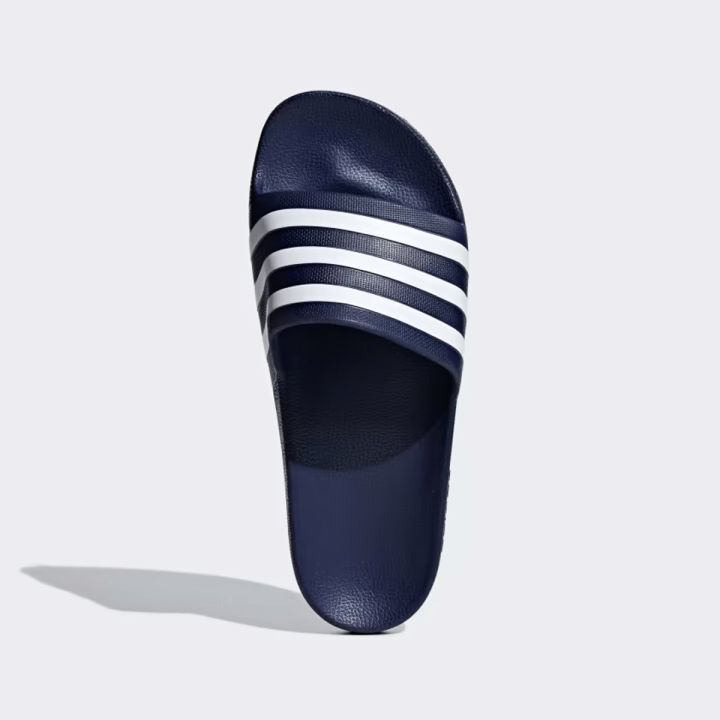 Adidas%20ADILETTE%20AQUA%20Slides%20-%20Image%203