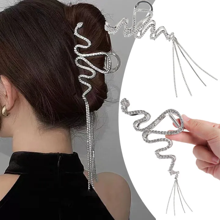 2024%20New%20Tassel%20Water%20Diamond%20Advanced%20Sensory%20Gripper%20Large%20Pan%20Hair%20Back%20Spoon%20Snake%20shaped%20Shark%20Clip%20-%20Image%203