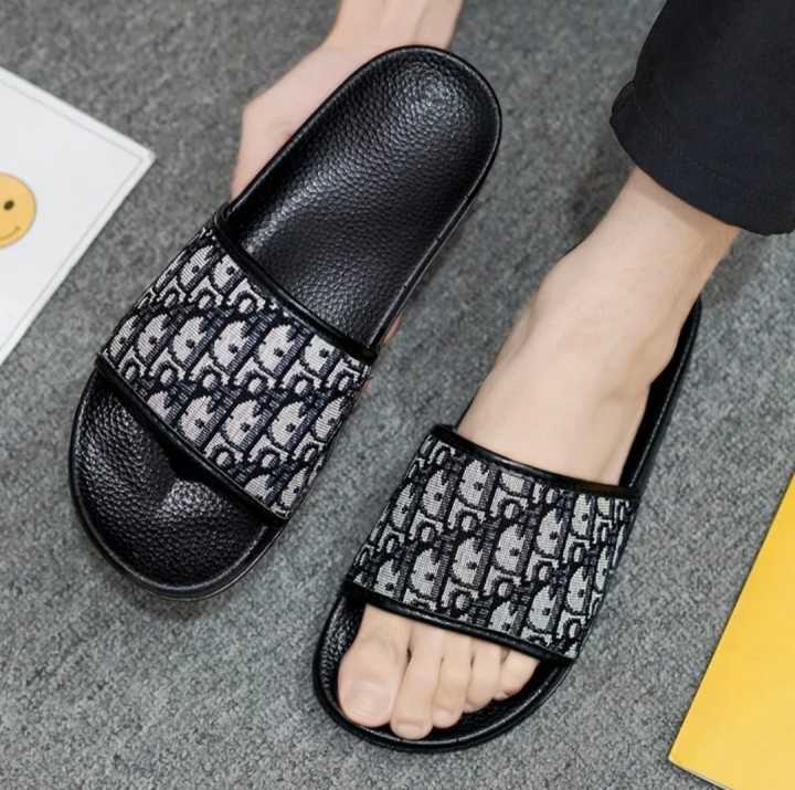 Summer%20Men%20Slippers%20Fashion%20Slip%20on%20Sandal%20Flat%20Heel%20Outdoor%20Casual%20Beach%20Slides%20Shoes%20Flip%20Flop%20Fashion%20Sandals%20Men%20S013%20-%20Image%203