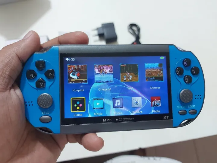 X7%20Game%20Player%201000+%20Games%205%20inch%208G%20LCD%20Screen%208G%20-%20Image%204