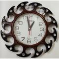 BAEUTYFULL STYLISH WALL CLOCK. 
