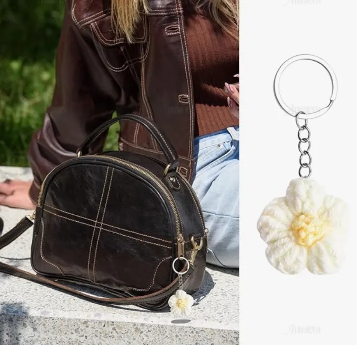 Cute%20Daisy%20Keychain%20Crochet%20Knitted%20Flower%20Bag%20Charms%20Handmade%20Floral%20Key%20Ring%20for%20Bag%20Charms%20Purse%20Handbags%20-%20Image%206