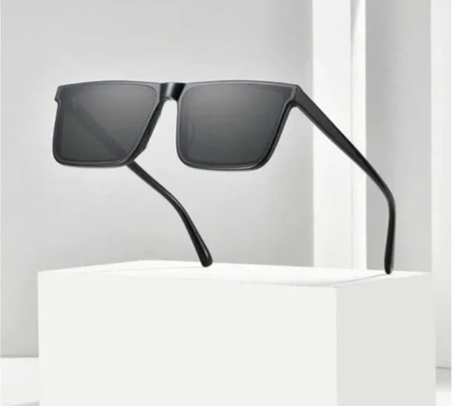 Polarized%20UV400%20High%20Quality%20Double%20Poly%20Fashion%20Sunglass%20For%20Men%20%E2%80%93%20Black%20Color*%20-%20Image%205