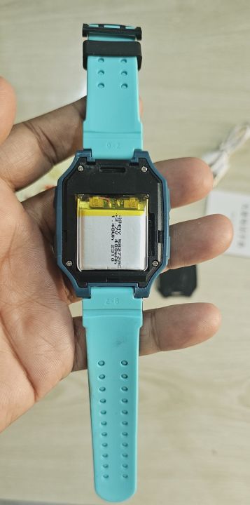 AR17%20Kids%20Smart%20Watch%20Water%20Reset%20Sim%20Supported%20Anti-loss%20Device%20-%20Image%204