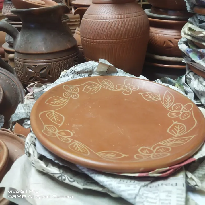 Clay%20Plate%20Eating%20Plate%20-%20Traditional%20Clay%20Plate%20For%20Serving%20Meals%20-%20Single%20Piece%20-%20Image%203