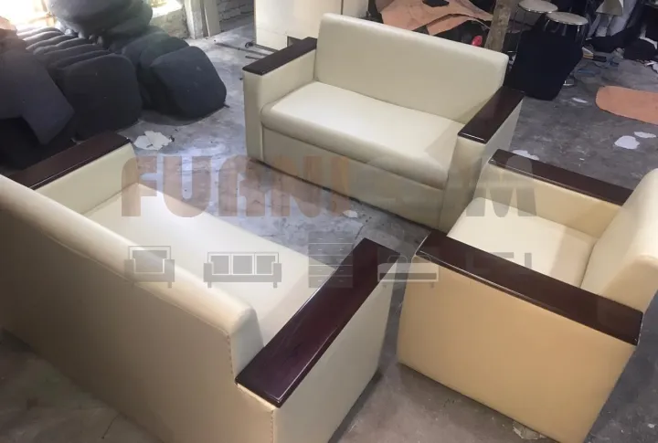 Lacquered%20Sofa%20Set%20-%20Image%206