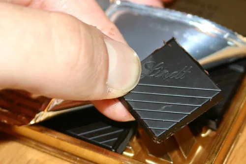 Lindt%20Excellence%2099%25%20Coco%20Dark%20Chocolate%20-%2050gm%20-%20Image%203