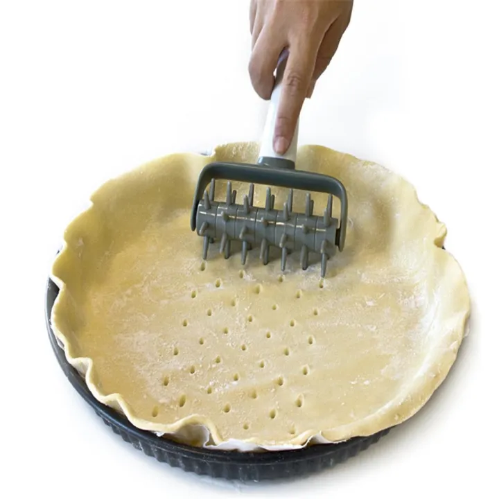 Pizza%20Cookies%20Dough%20Needle%20Wheel%20Roller%20Cutter%20Bread%20Hole%20Punch%20Baking%20Tool%20-%20Image%203