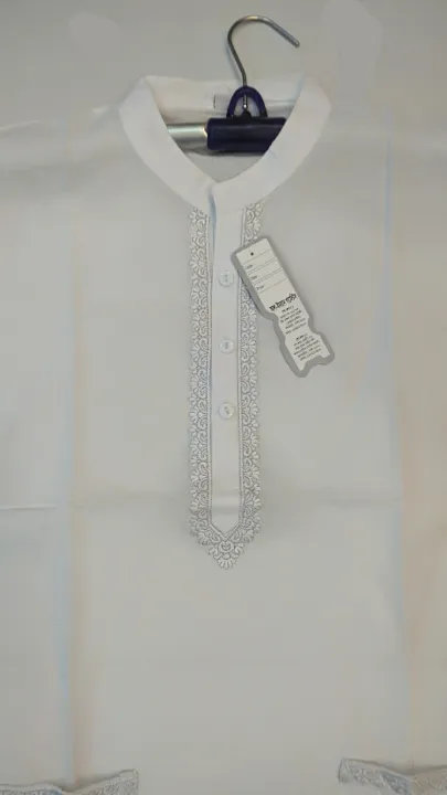 Summer%20Wardrobe%20Essentials%20-%20Opt%20for%20Stylish%20Comfort%20with%20this%20White%20Fotuya%20Perfect%20for%20Summer%20-%20Image%203