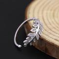 Simple Design Design Finger Ring For Women.