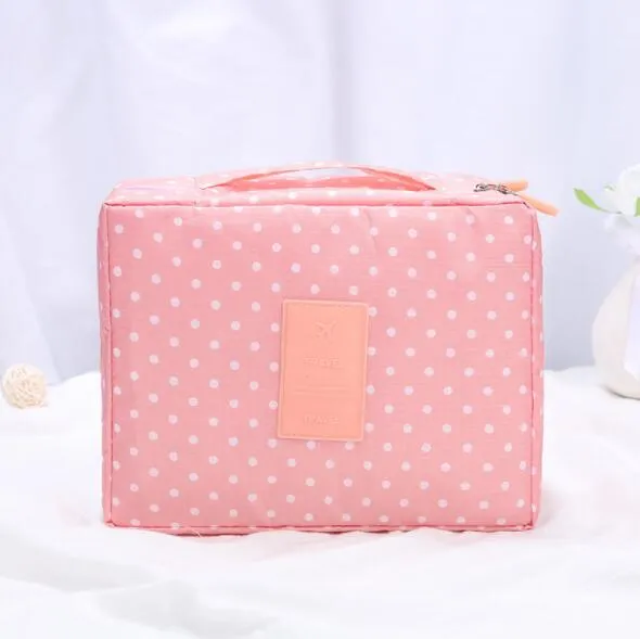 Waterproof%20Cosmetic%20Bag%20for%20Women%20Large%20Capacity%20Portable%20Travel%20Makeup%20Pouch%20Organizer%20-%20Image%207