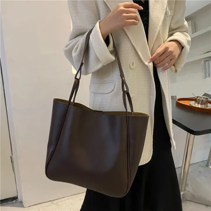 Autumn%20and%20winter%20large-capacity%20bags%20%20new%20bags%20women's%20bags%20fashion%20simple%20shoulder%20bags%20popular%20texture%20tote%20bags%20-%20Image%205