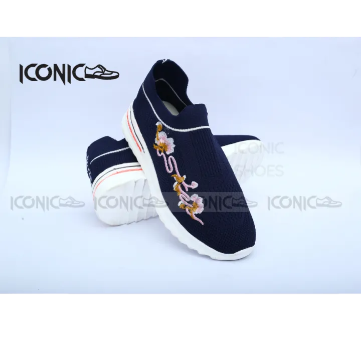Iconic%20Fabric%20Sneaker%20for%20Women%20-%20Fashionable%20Light%20Weight%20Sneakers%20shoe%20For%20Women-%20Iconic%20shoes%20-%20Image%203