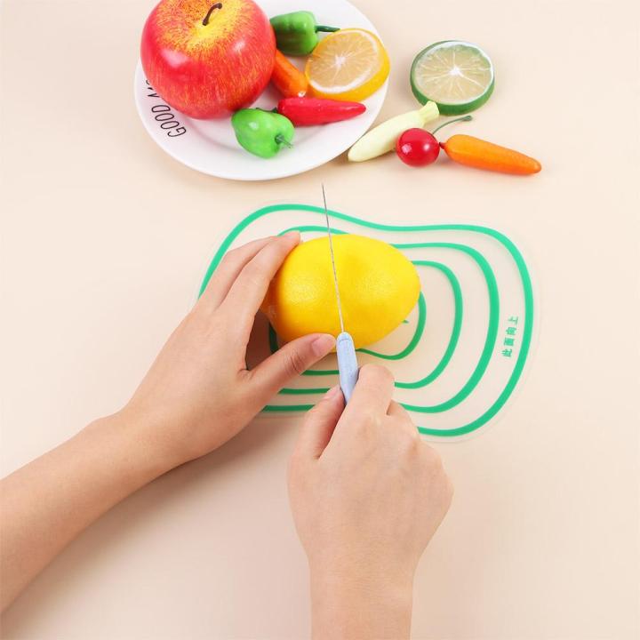 Anti%20Bacteria%20Plastic%20Hangable%20Non-slip%20Kitchen%20Accessories%20Vegetable%20Meat%20Chopping%20Board%20Kitchen%20Tools%20Cutting%20Board%20Cutting%20Plate%20-%20Image%204