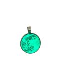 Trendy Luminous Romantic Starry Sky Pendant Round Luminous Moon Galaxy Planet Glass Necklace Dream Starry Sky Pendant Necklace for Women Girls Jewelry Gift.