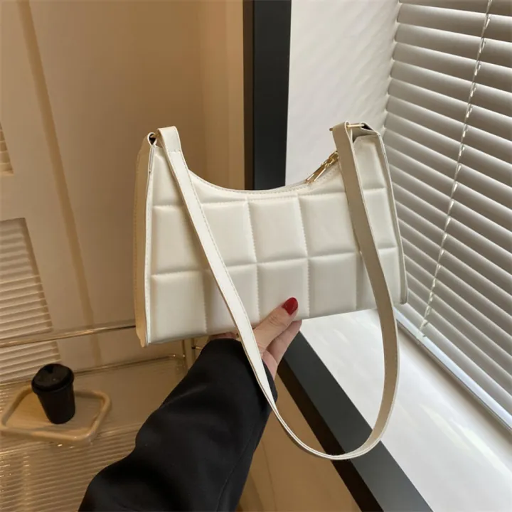 Black/White%20Shoulder%20bag%20High-quality%20PU%20Underarm%20bag%20Solid%20color%20bag%20for%20Fashion%20show%20Daily%20wear%20Office%20use%20Shopping%20Travel%20-%20Image%205