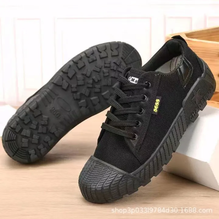2022%20New%20Training%20Labor%20Protection%20Construction%20Site%20Thick%20Bottom%20Liberation%20Shoes%20Men's%20and%20Women's%20Non-Slip%20Wear-Resistant%20Military%20Quality%20-%20Image%203