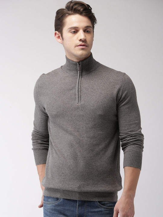 Men's Fashionable Hign Neck Zipper Jumper.