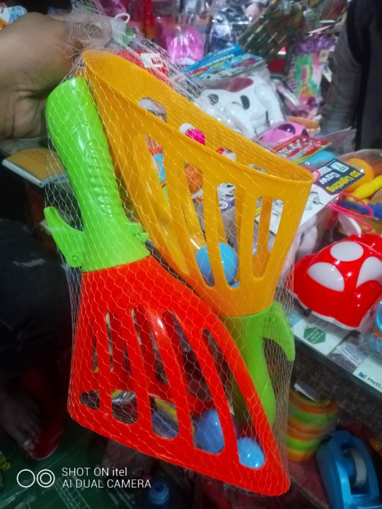 Kids%20Toss%20&%20Catch%20Ball%20Game%20Set,%20Catcher%20Scoop%20Toss%20Toy%20for%20Children%20Outdoor%20Garden%20Backyard%20Play%20Activity%20-%202%20Rackets%204%20Balls%20-%20Image%203