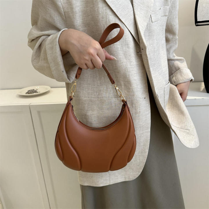 Shoulder%20Bag%20Saddle%20Bag%20Leather%20Shoulder%20Bags%20Women%20Shoulder%20Bag%20Crossbody%20Handbag%20-%20Image%204