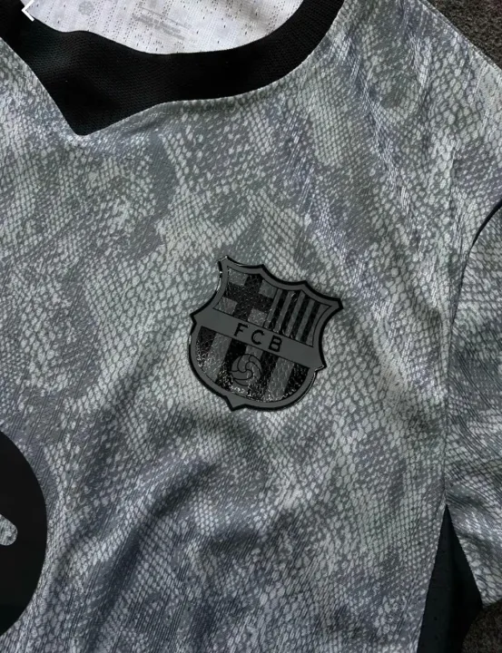 FC%20Barcelona%202026/27%20away%20jersey%20Player%20Version%20(Half%20Sleeve)%20Jersey%20-%20Image%203