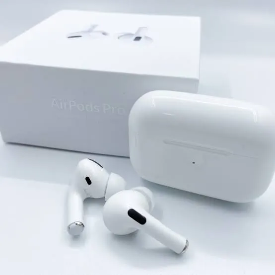 AirPods%20Pro%202nd%20generation%20High%20Quality-%20Enjoy%20Immersive%20Sound%20-%20Enhanced%20Noise%20Reduction%20-%20Wireless%20Convenience%20(replica)%20-%20Image%205