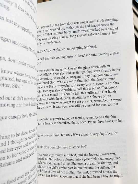 A%20Golden%20Age%20by%20Tahmima%20Anam%20-%20Premium%20-%20Paperback%20-%20Image%204