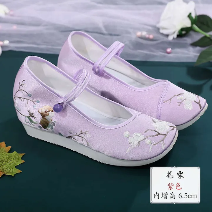 Xia%20Xin%20Deng%20Yun%20Women's%20Inner%20Heightening%20Hanfu%20Ancient%20Style%20Cloth%20Han%20Element%20High%20Heel%20Embroidered%20Shoes%20Baosong%20Shoe%20Factory%20-%20Image%206