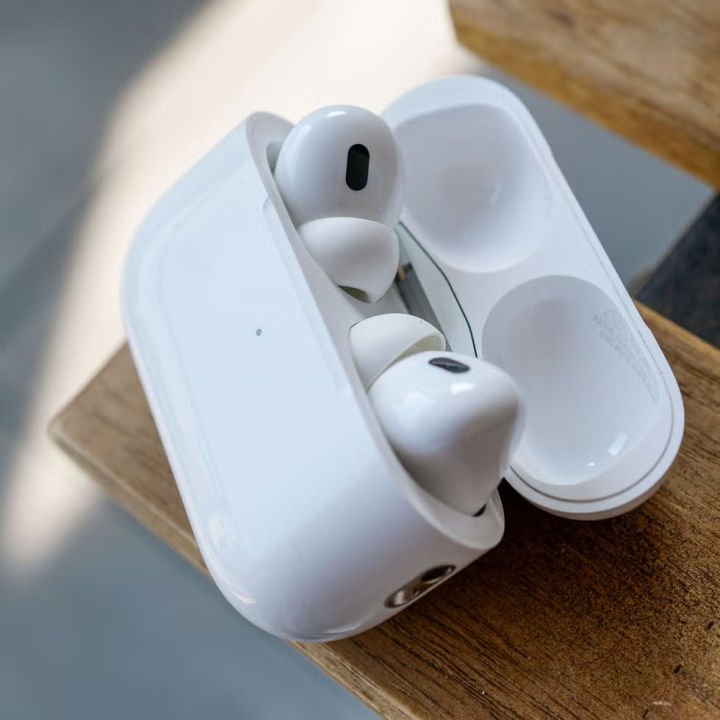 Special%20AirPods%20Pro%202nd%20Generation%20TWS%20Edition%20With%20High%20Base%20&%20Long%20Battery%20Wireless%20Bluetooth%20Earbuds%20-%20Image%204
