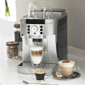 De'Longhi ECAM22.11.SB Magnifica Super Automatic Coffee Maker. 