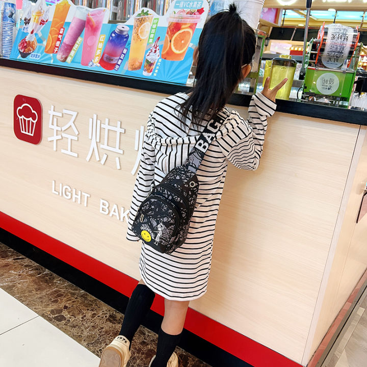 Children's%20Messenger%20Bag%20Boys%20Fashion%20Shoulder%20Bag%20Children's%20All-Match%20Lightweight%20Backpack%20Primary%20School%20Students%20Travel%20Ins%20Chest%20Bag%20-%20Image%204