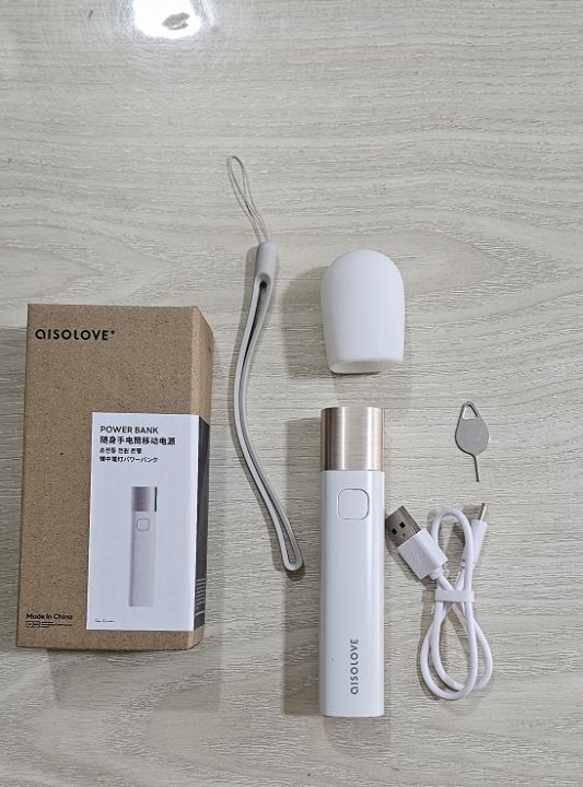 SOLOVE%20X3s%20Flashlight%203000mAh%20Power%20Bank%20-%20Image%204