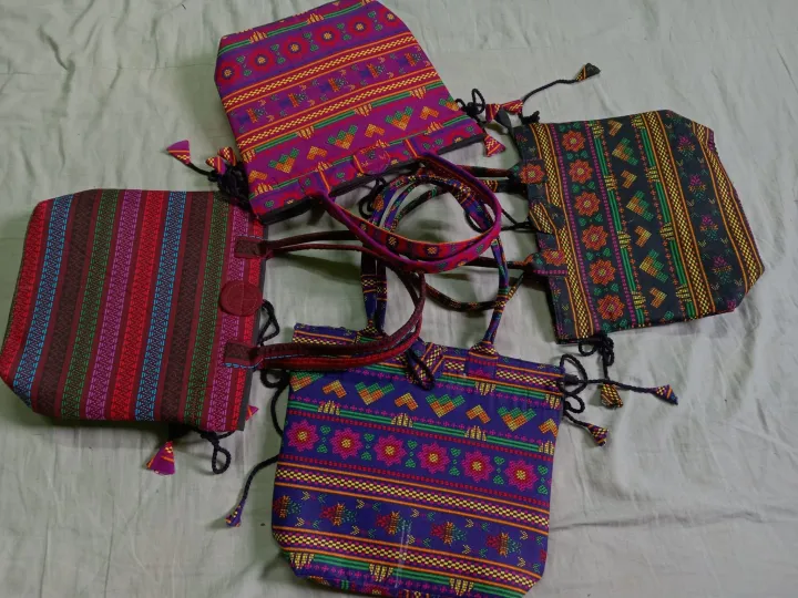 Homemade%20Cotton%20Hand%20Bag%20For%20Women%20-%20Add%20A%20Touch%20Of%20Elegance%20To%20Your%20Outfit%20With%20This%20Handcrafted%20Cotton%20Bag,%20Making%20It%20The%20Perfect%20Accessory%20-%20Image%206