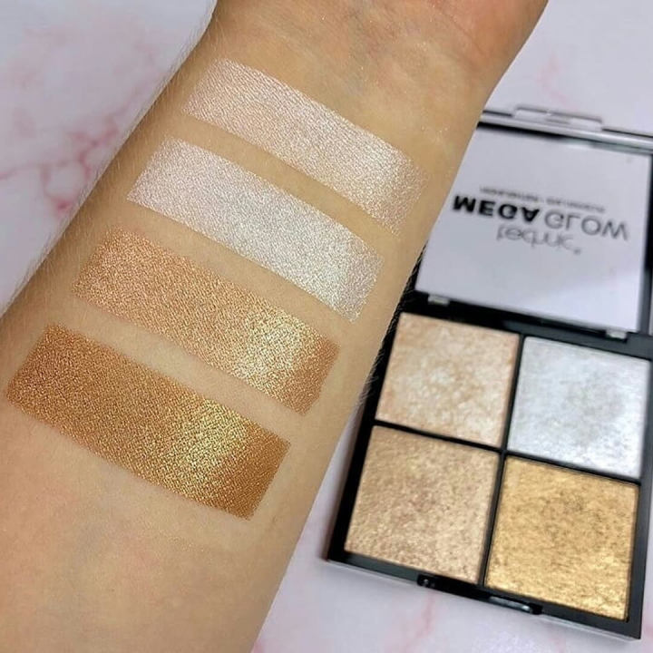 Mega Glow Highlighter Palette 4 Colors