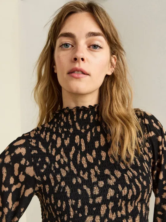 Smock%20Top%20Women's%20Casual%20V-Neck%20Long%20Sleeve%20Slim%20Fit%20Knitted%20Jumper%20in%20Black/White%20Size%20XS-XXL%20-%20Image%204