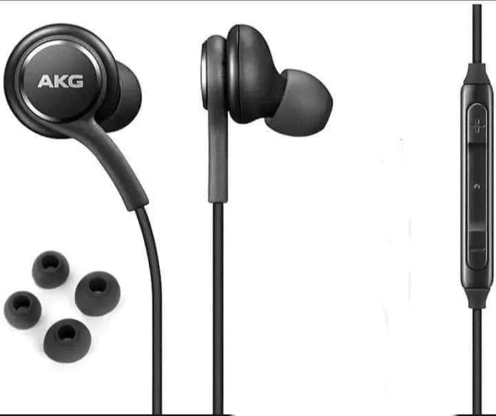 for%20Samsung%20AKG%20Wired%20Type-C%20In-Ear%20Headphones%20with%20Noise%20Isolation%20and%20Volume%20Control%20-%20High-Quality%20Audio%20-%20Image%204