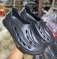 Mens New Comfortable Summer Couple Hole Crocs SuperClogs Outdoor Beach Shoes Soft-Soled Non-Slip Breathable Sandals. 