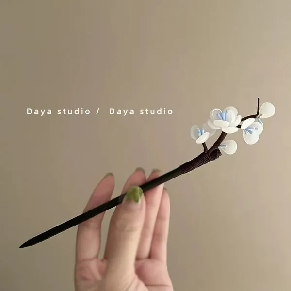 Elegant%20Handmade%20Flower%20Hairpin%20for%20Women%20&%20Girls%20%E2%80%93%20Traditional%20Hair%20Accessory%20-%20Image%203