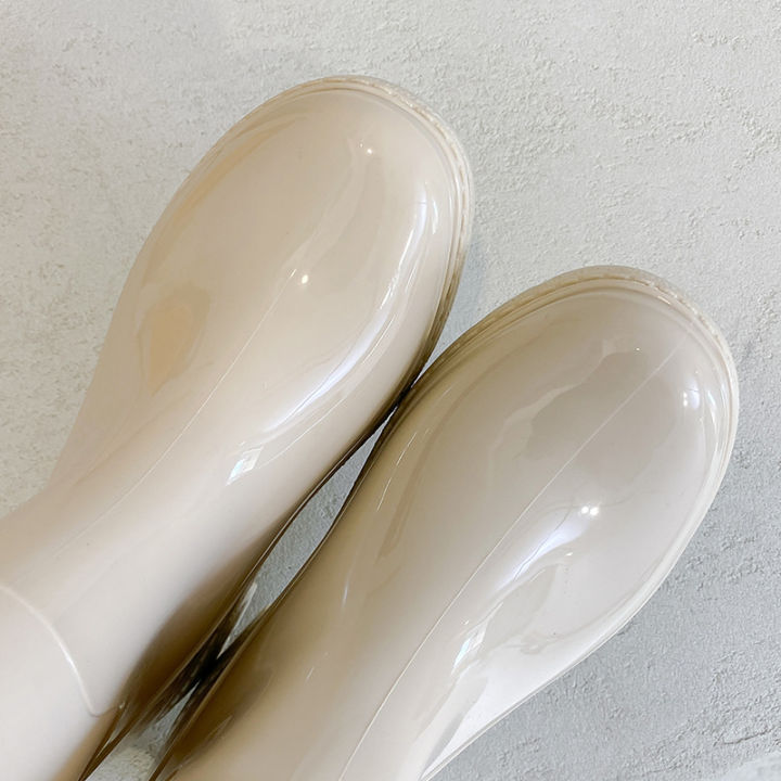 Fashion Plastic Women's Shoes Candy Color Women's Rain Boots Non-Slip Rain Boots Mid-High Tube Rain Shoes Kitchen Waterproof Adhesive Shoe Cover Shoes
