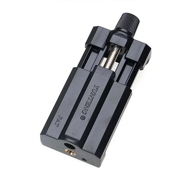 Universal%20Monopod%20Holder%20Clip%20for%20Mobile%20Phone%20Camera%20Holder%20and%20Tripod%20Mount%20Holder%20-%20Mobile%20Mount%20-%20Image%203
