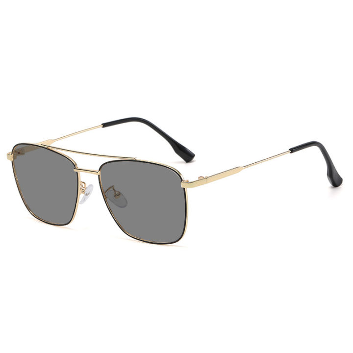 Fashionable%20metal%20simple%20anti-blue%20light%20glasses%20for%20women,%20flat%20mirrors,%20double-beam%20artistic%20color-changing%20glasses%20for%20men%20with%20myopia%20-%20Image%202