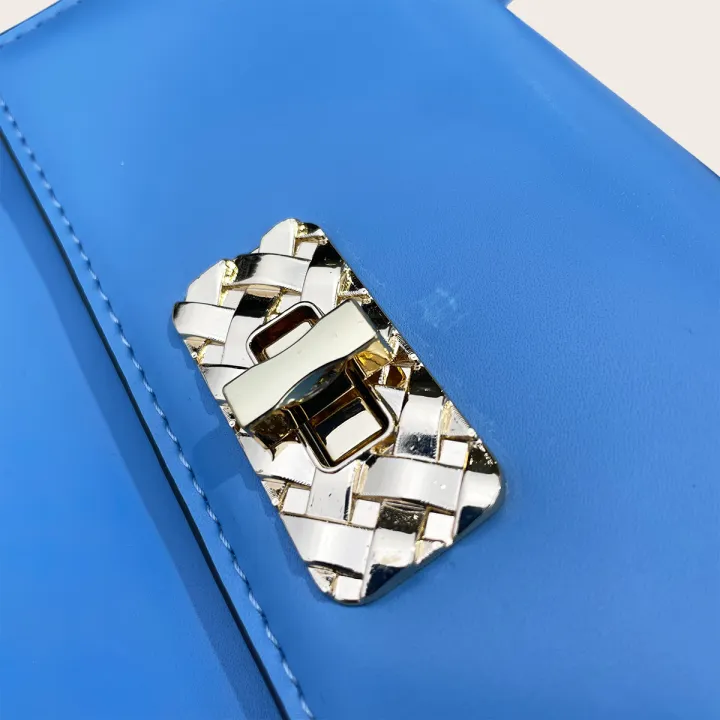 Fashionable%20and%20simple%20blue%20crossbody%20bag%20design%20sense%20twist%20handbag,%20foreign%20trade%20women's%20bag,%20custom%20processing%20cross-border%20bag%20-%20Image%205