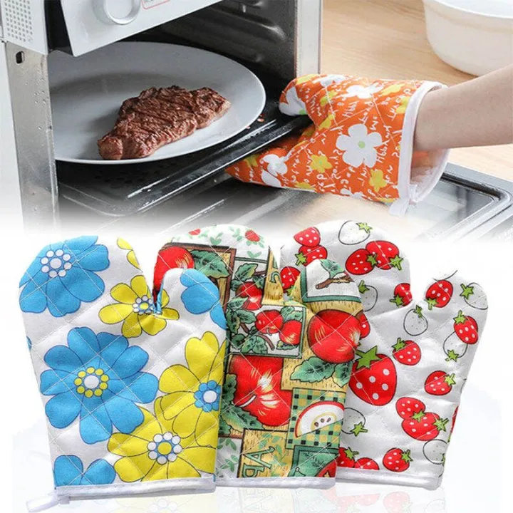 Baking%20Essential%20Cotton%20Padded%20Heat%20Proof%20Microwave%20Baking%20Oven%20Mitt%20Gloves%20Kitchen%20for%20Cooking,%20Non%20Slip,%20Set%20of%202%20(30cm%20Long)%20Baking%20Items,%20Random%20Patterns%20-%20Image%204