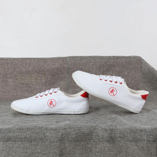 Factory%20Direct%20Sales%20Martial%20Arts%20Shoes%20Men's%20Shoes%20Practice%20Training%20Shoes%20Tai%20Chi%20Shoes%20Beef%20Tendon%20Sole%20Sports%20White%20Shoes%20Children%20Taekwondo%20Shoes%20-%20Image%202