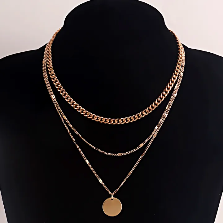 European%20and%20American%20cross-border%20jewelry%20punk%20geometric%20disc%20pendant%20necklace%20female%20niche%20design%20sense%20light%20luxury%20choker%20wholesale%20-%20Image%204